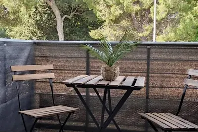 Image de Bel appartementT2 Avignon proche remparts, parking  balcon- location saisonnière