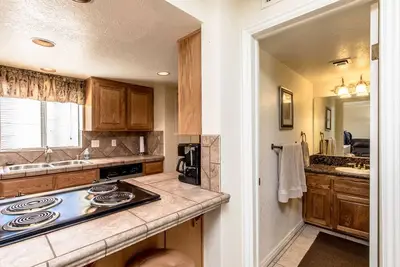 Image de Nautical Estates Island Townhome on the Island - close to launch ramps!