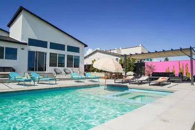 Image de Sunray House Modern Getaway Pool Spa Tesla Charger