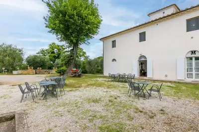 Image de Bel appartement dans une maison de vacances avec piscine, Tv, patio et parking