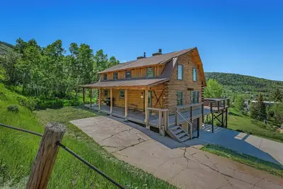 Image de Alpenhaus Lodge w/ Deck, Spa & Panoramic Views 1028