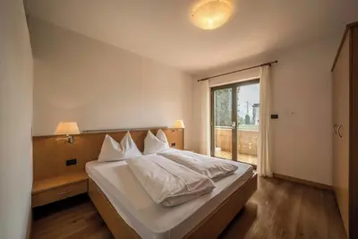 Appartement \"Weinsepphof 3\" avec vue sur les montagnes, piscine, Wi-Fi, jardin et balcon