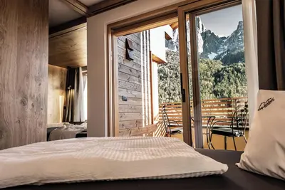 Image de Appartement \"Mysciliar Tree I\" avec vue montagne, Wi-Fi, jardin, terrasse et balcon