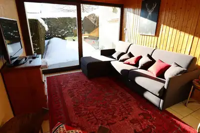 Image de Appartement Central avec Jardin Privatif aux Gets, Proche Commerces et Pistes