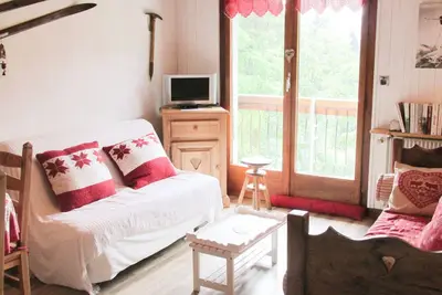 Image de Appartement cosy, proche des pistes, stationnement, balcon, Tv, et équipement cuisine complet