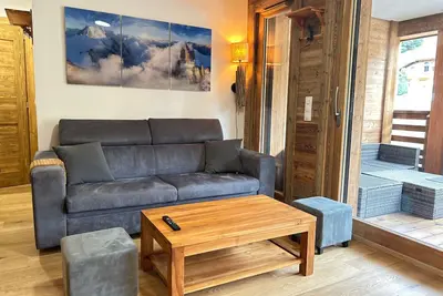 Image de Appartement de Standing au Centre des Gets, Proche Pistes, 2 Ch, Terrasse, Parking, WiFi