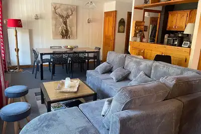 Image de Les Gets - Charmant Appartement 3* au Centre, Proche Pistes, 2 Chambres, 6/8 pers, Parking Inclus