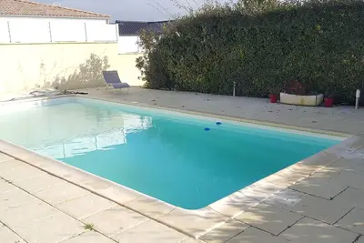 Image de Maison familiale, jardin, piscine chauffée, vélos, pingpong à 5' des plages