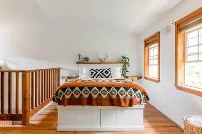 Image de Fern Gully | Coastal Bohemian Loft at Beach