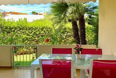 Image de Bel appartement avec accès direct à la plage