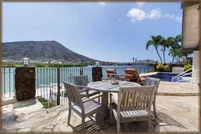 Image de Long term rental Marina Front rental in Hawaii Kai with pool