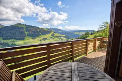 Image de Demi chalet dans un cadre exceptionnel a côté des pistes