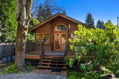 Image de Cozy House in Lynn Valley, North Van close to Nature and Tourist Attractions!