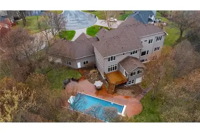 Image de Ll private access unit w\/ lux beds, pool table, theater room, Xbox\/wifi.