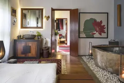 Image de Villa design vue sur le jardin en bord de mer au complet Infinity Pool