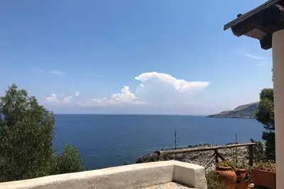 Image de The House on the sea. . . an ideal refuge!