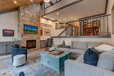 Image de Esperanzas Lakeside Retreat: 3 Br, 2 Ba Condominium in Tahoma, Sleeps 6