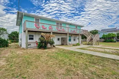 Image de Ground Floor Retreat Steps to Beach
