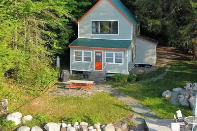 Image de Lake Front Magic. A Secluded  cottage in the Adirondack Park on Mountain Lake