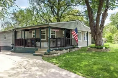 Image de Home on the Green River!