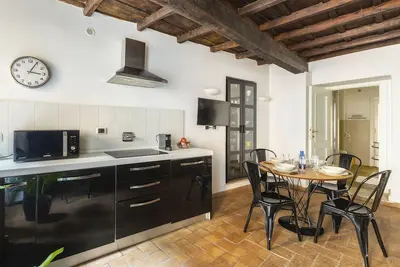 Image de Appartement entièrement rénové Colosseo n. 2