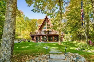 Image de Chalet-Style Architectural Home on Star Lake - Crosslake