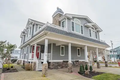 Image de Perfect location! ! ! Dog friendly townhome in the heart of Stone Harbor