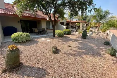 Image de 5th Hole Townhouse w\/ access to Golf, Trail and Pool!