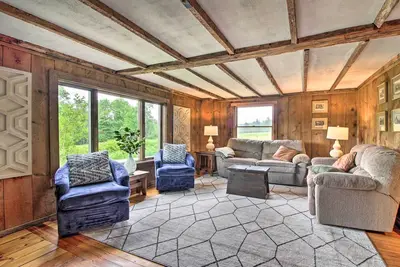 Image de Renovated Farmhouse < 1 Mile to Okemo Mountain!