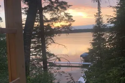 Image de Crystal Clear Beautiful Deer Lake 5 Bdrm Gorgeous Northwoods Cabin Finnish Sauna