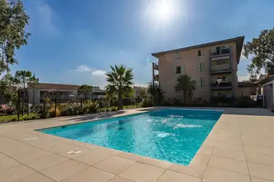 Image de Confortable appartement avec climatisation, Wifi, piscine, Tv, terrasse, vue panoramique et parking