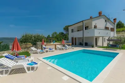 Image de Maison de vacances privée avec climatisation, Wifi, piscine privée, Tv, terrasse, vue panoramique