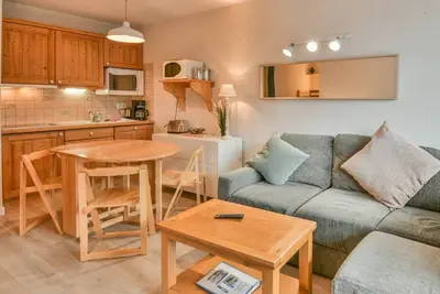 Image de Appartement cosy pour 4 pers. , pied des pistes, wifi, terrasse sud et grand confort au Chinaillon!