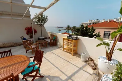 Image de Superbe 3p climatisé avec grande terrasse et parking