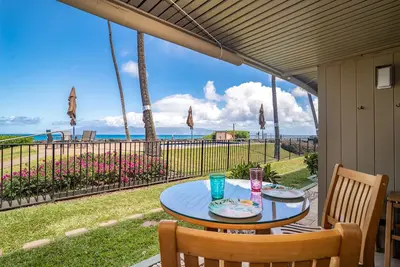 Image de Hale Kai 115: Oceanfront Paradise with Stunning Views and Poolside Access!