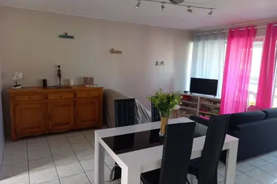Image de Appartement T2 52m2 avec garage à 300 m de la plage secteur Petit Marché.
