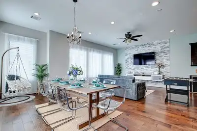 Image de Luxury Home Away From Home ~ Perfect For Getaway ~ Ideal For Long Stays