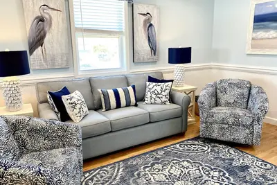 Image de Cozy Semi Oceanfront Cottage with a Hop, skip and a jump to the beach