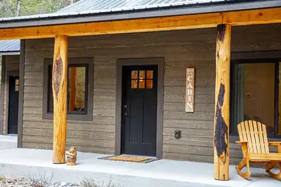 Image de Columbia Falls Cabin