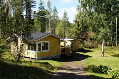 Image de Vacation home GĂĄrdsvik by the lake with boat