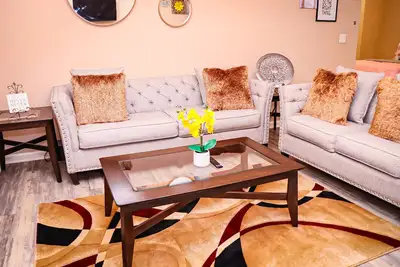 Image de Paying pet friendly Luxury apartment with pool and gym