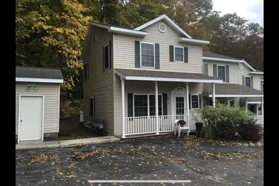 Image de Beach, State Park, unparalleled location. 5 miles from Boyne and Nubs Skiing