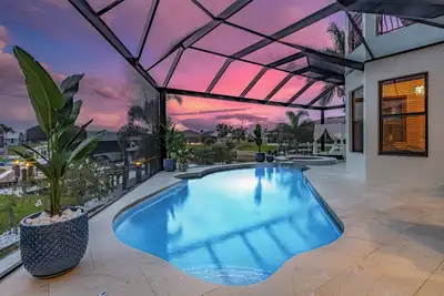 Image de Luxury Villa, Amazing Sunsets, Heated Pool & Spa, Game Room, Kayaks -Villa Coral Breeze- Roelens