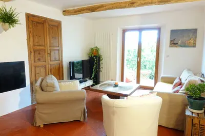 Image de Large village house 200 m² quiet, comfortable