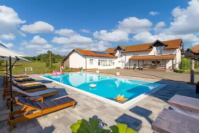 Image de Superbe maison à Slunj avec WiFi