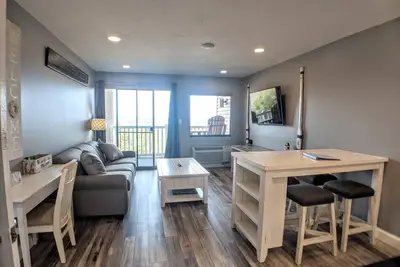 Cedar Lodge 302. 1 bedroom condo with Lake Winni views!