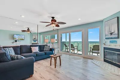 Image de Gulf-front, Private Beach, walking distance to Flora-Bama! !