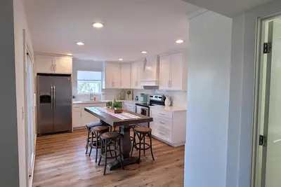 Image de Beautuful Updated Townhouse, Sleeps 6 - A25