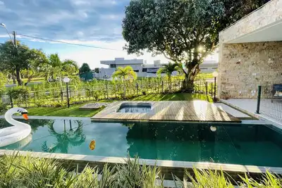 Image de Casa de Luxo, Toda Climatizada em CondomĂnio Fechado
