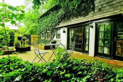 Image de Charming Victorian Coach House